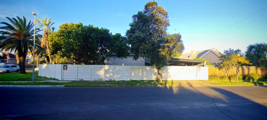 5 Bedroom Property for Sale in Thornton Western Cape